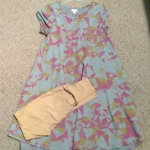 Lularoe Small Carly and FREE leggings (used)